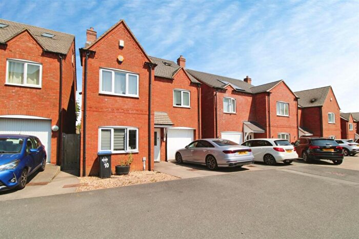 5 Bedroom Detached House For Sale In Windmill Close, Hillmorton, Rugby, CV21