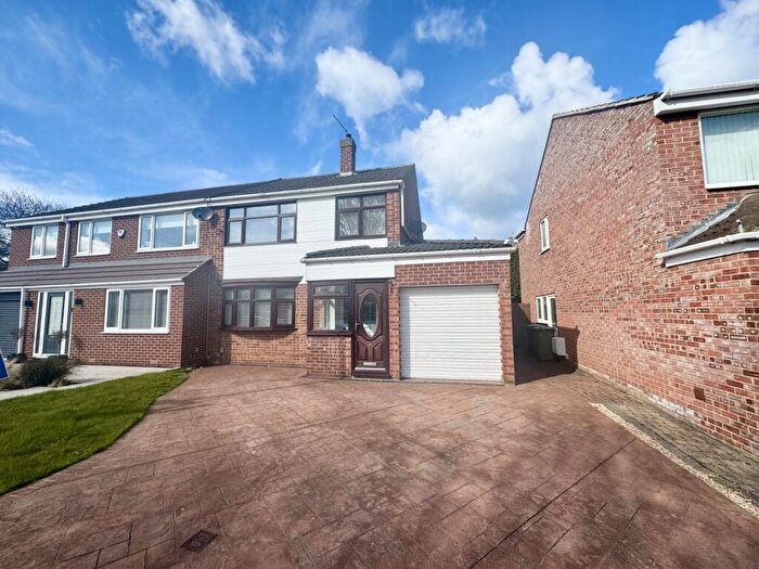 3 Bedroom Semi-Detached House For Sale In Eastdene Way, Peterlee, County Durham, SR8