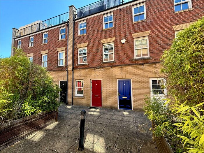 2 Bedroom Flat To Rent In The Viewpoint, A Sheep Street, Northampton, NN1