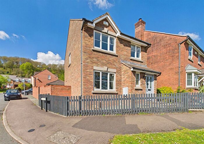 3 Bedroom Detached House For Sale In Ross Road, Mitcheldean, GL17