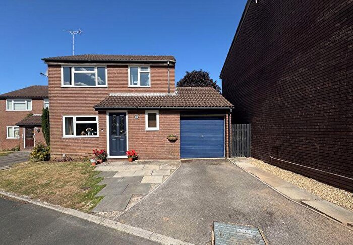3 Bedroom Detached House For Sale In Thornbury, Nr Bristol, BS35