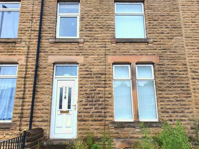 3 Bedroom Terraced House To Rent In Huddersfield Road, Ravensthorpe WF13