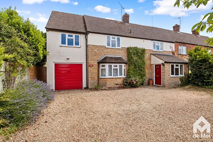 4 Bedroom Semi-Detached House For Sale In Main Street, Sedgeberrow, WR11