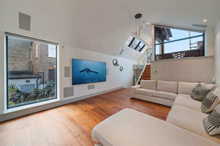 3 Bedroom Property To Rent In Gayton Road, Hampstead, London, NW3