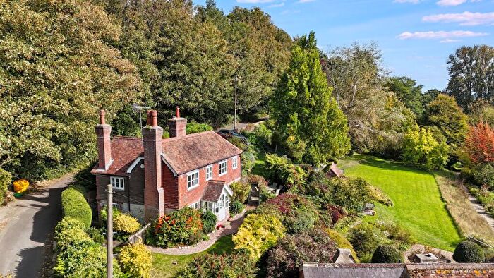 3 Bedroom Cottage For Sale In Wierton Hill, Boughton Monchelsea, ME17