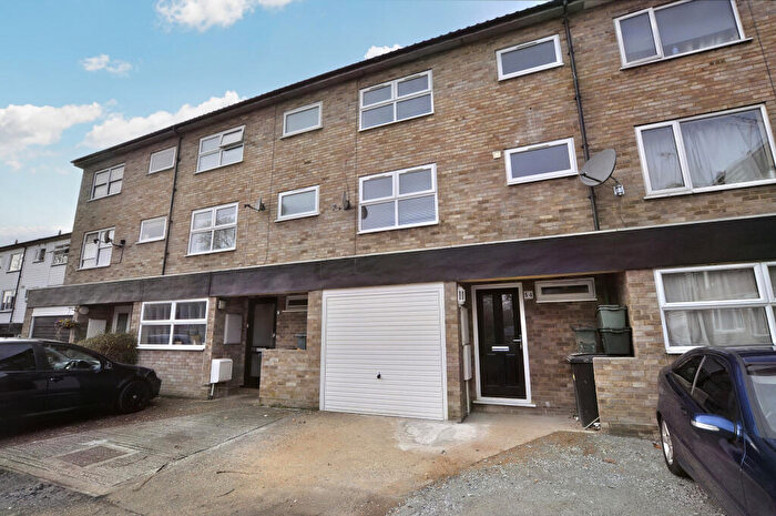 1 Bedroom House Of Multiple Occupation To Rent In Parklands Drive, Chelmsford, Essex, CM1