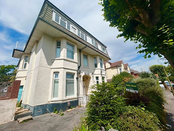 2 Bedroom Apartment To Rent In Boscome Spa, Bournemouth, BH5