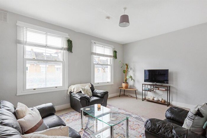 1 Bedroom Flat To Rent In Waghorn Street, London, SE15