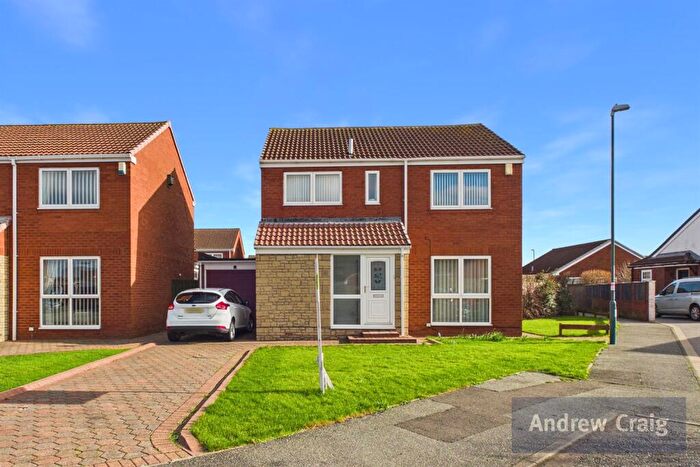 4 Bedroom Detached House For Sale In Braemar Drive, South Shields, NE34