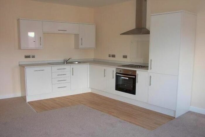 2 Bedroom Flat To Rent In Radcliffe-On-Trent, Nottingham, NG12