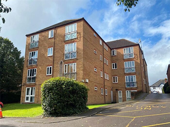 2 Bedroom Flat To Rent In Hill Lane, Southampton, Hampshire, SO15