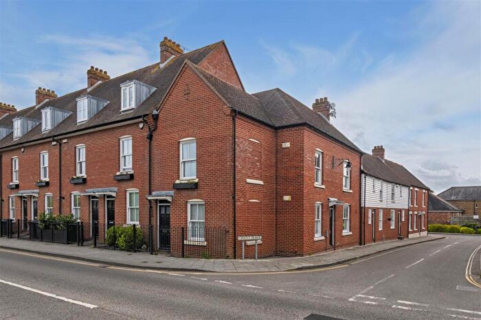 2 Bedroom Apartment For Sale In Orient Place, Canterbury, Canterbury, CT2