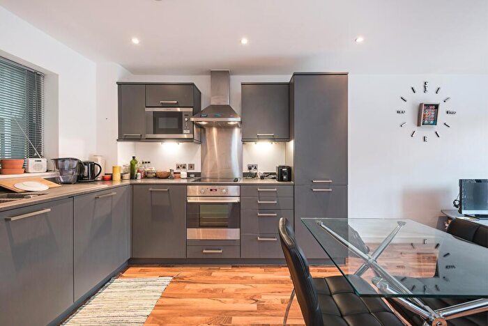 1 Bedroom Apartment To Rent In Kings Quarter, Islington, N1