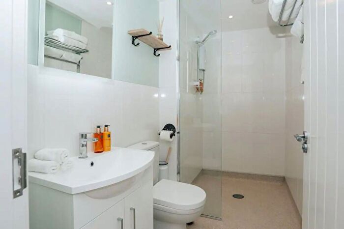 1 Bedroom Apartment To Rent In B High Street, Gloucestershire, GL52