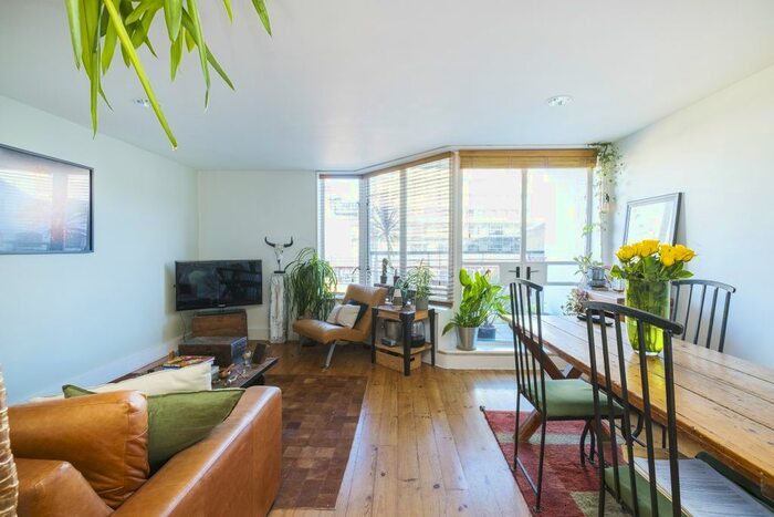 2 Bedroom Flat To Rent In Horselydown Lane, London SE1