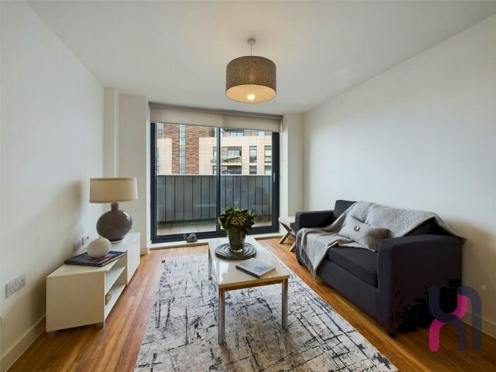 2 Bedroom Flat To Rent In Manchester Waters, Pomona Strand, Old Trafford, Manchester, M16