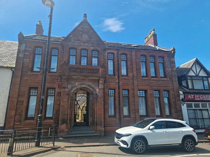 3 Bedroom Flat To Rent In Main Street, Kilmaurs, KA3