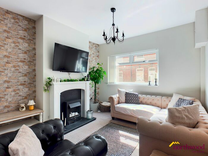 2 Bedroom End Of Terrace House To Rent In Victoria Street, Chesterton, ST5