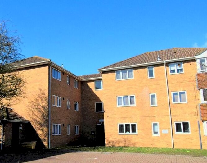 1 Bedroom Flat To Rent In Bond Road, Rainham, Gillingham ME8