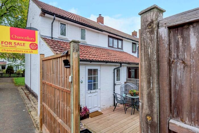 1 Bedroom End Of Terrace House To Rent In Bennings Close, Bracknell, RG42