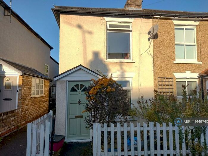 2 Bedroom End Of Terrace House To Rent In Wellesley Road, Brentwood, CM14