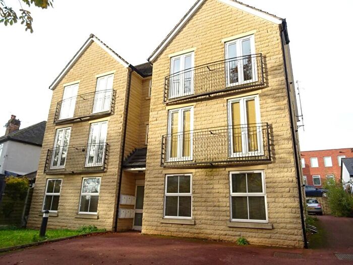 2 Bedroom Apartment To Rent In Flat B, Hallamgate Road, S10