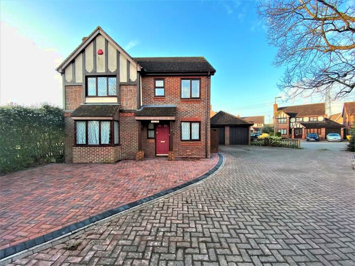 4 Bedroom House To Rent In Wandle Beck, Didcot, OX11