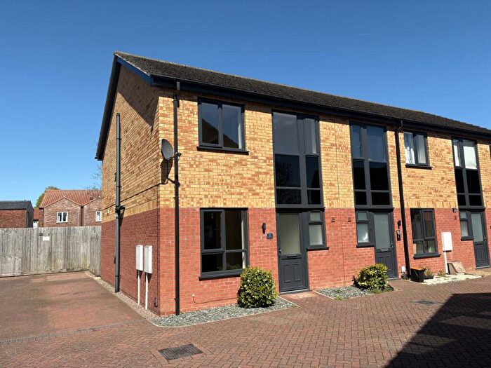 3 Bedroom Semi-Detached House To Rent In Oxford Court, Market Rasen, LN8