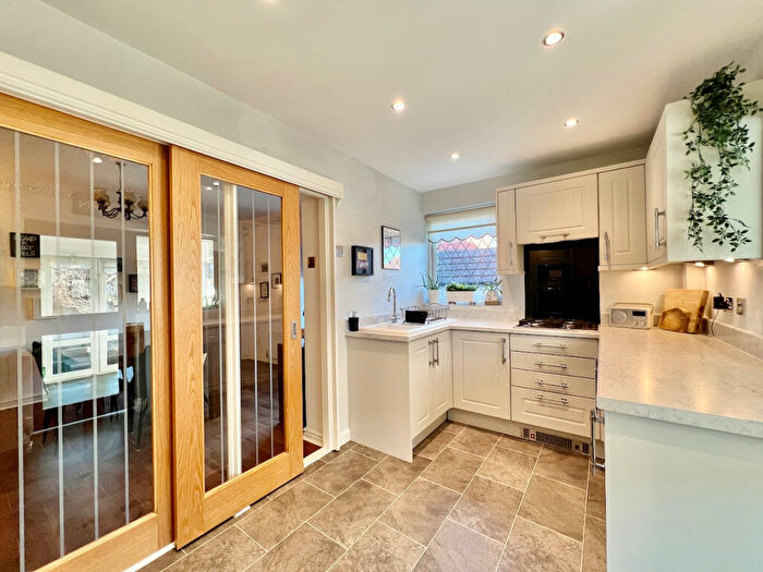 2 Bedroom Semi-Detached House For Sale In Queensway, Gawber, S75
