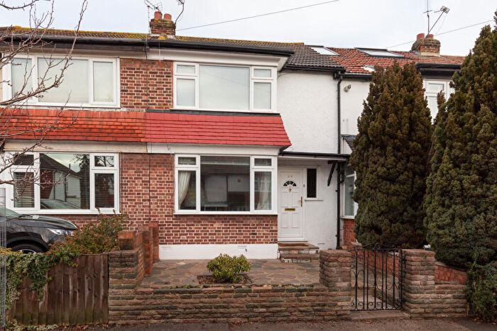2 Bedroom Terraced House For Sale In Southern Drive, Loughton, IG10