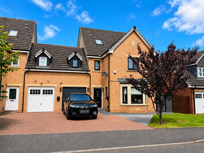 5 Bedroom Link Detached House For Sale In Leggate Way, Bellshill, ML4