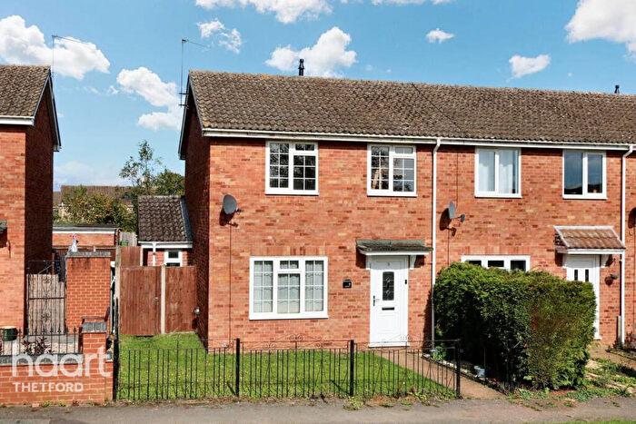 3 Bedroom End Of Terrace House For Sale In Byron Walk, Thetford, IP24