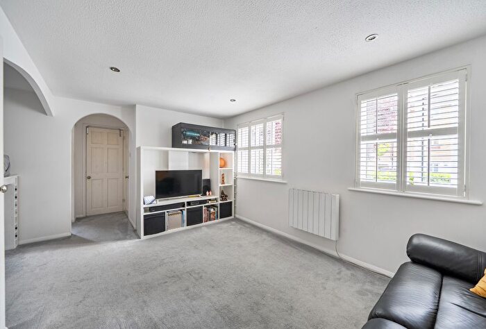 Studio For Sale In Chipstead Close, Sutton, SM2