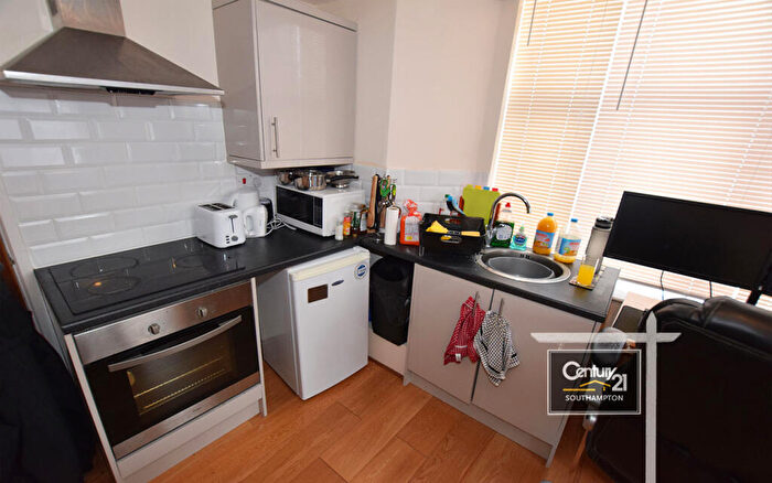Studio To Rent In |Ref: |, Portswood Road, Southampton, SO17