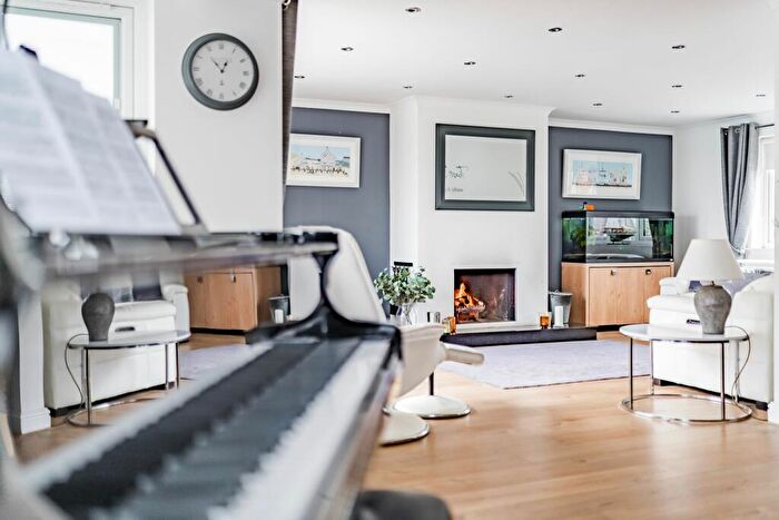 4 Bedroom Detached House For Sale In Coast Road, Walcott, NR12