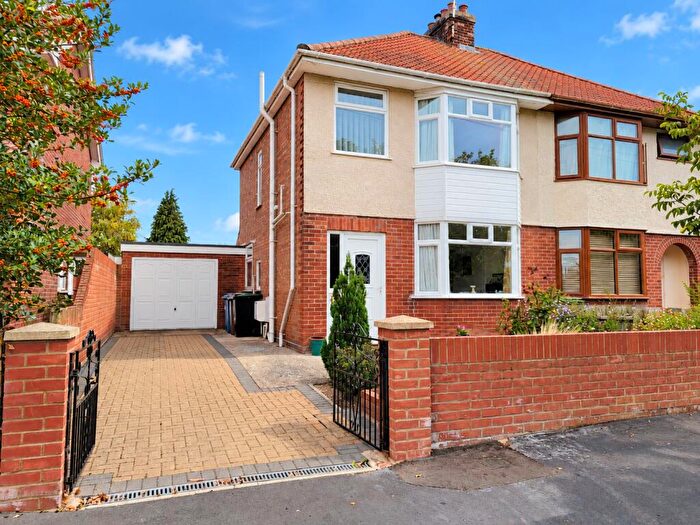 3 Bedroom Semi Detached House For Sale In Marlow Road, Ipswich, Suffolk, IP1
