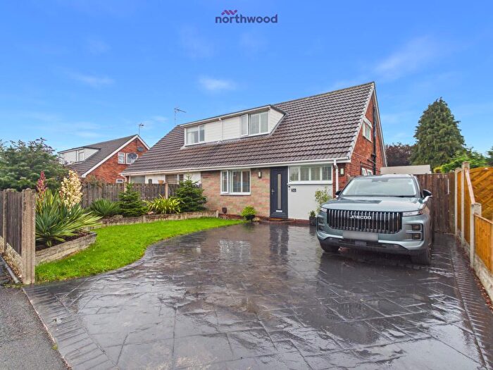 4 Bedroom Bungalow For Sale In Nayland Avenue, Gresford, Wrexham, LL12