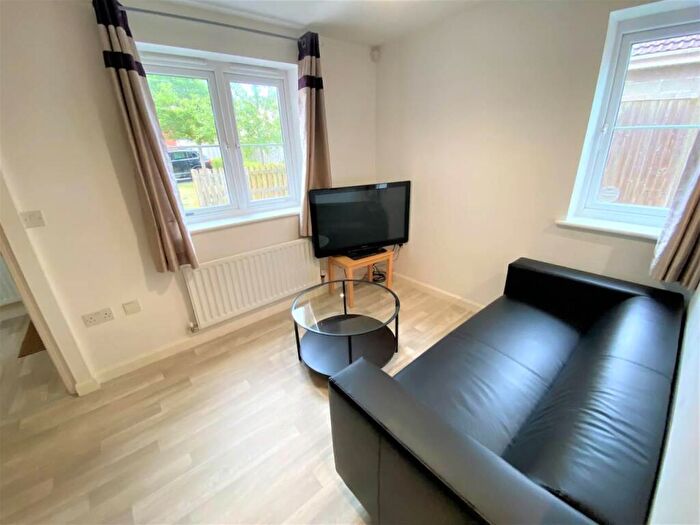 2 Bedroom End Of Terrace House To Rent In Azov Close, Bristol, BS7