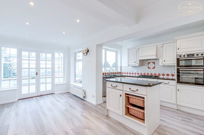 2 Bedroom Semi-Detached House For Sale In Hillside Avenue, Blackrod, Bolton, BL6