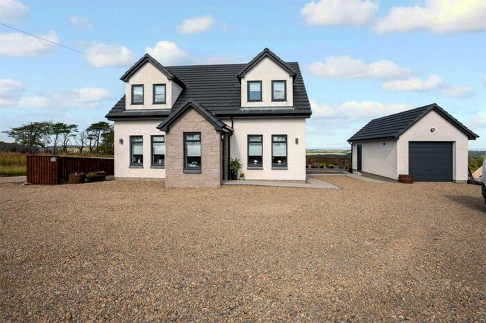 4 Bedroom Bungalow For Sale In South Hirst Road, Harthill, Shotts, North Lanarkshire, ML7
