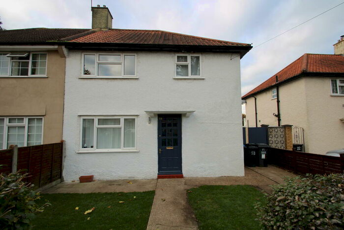 3 Bedroom House To Rent In Hillside Road, Croydon, CR0
