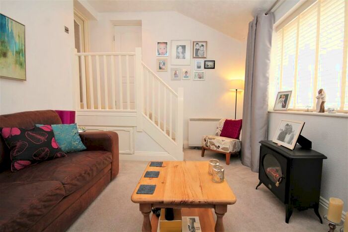 1 Bedroom Flat To Rent In Sea Road, Boscombe, Bournemouth, BH5
