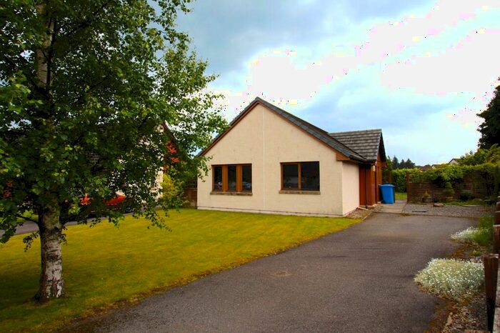 2 Bedroom Detached Bungalow To Rent In Essich Gardens, Holm, Inverness., IV2