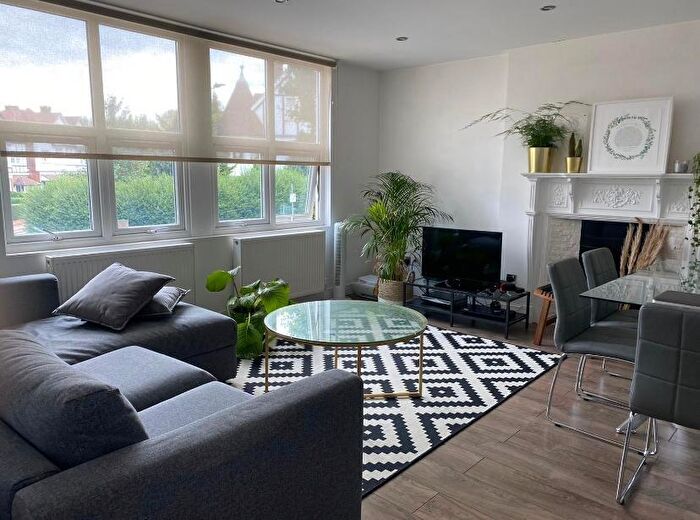 1 Bedroom Flat To Rent In Staverton Road, Willesden Green, NW2