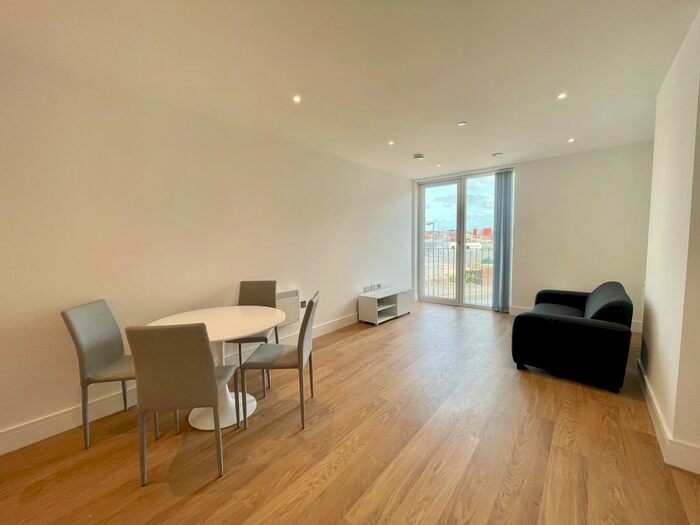 2 Bedroom Flat For Sale In Pershore Street, Birmingham, B5