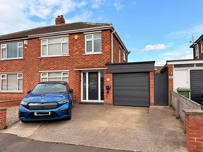 3 Bedroom Semi-detached House For Sale In Green Vale Grove, Stockton-On-Tees, TS19