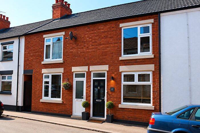 2 Bedroom House To Rent In Dale Street, Rugby, CV21