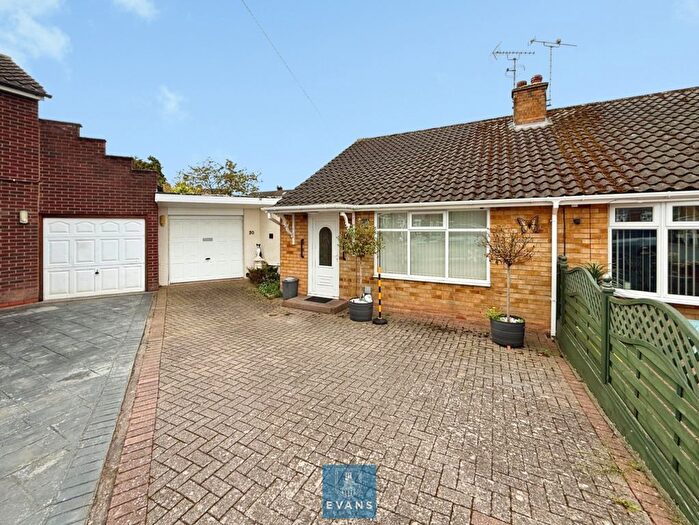 2 Bedroom Semi Detached Bungalow For Sale In Torpoint Close, Wyken, Coventry, CV2