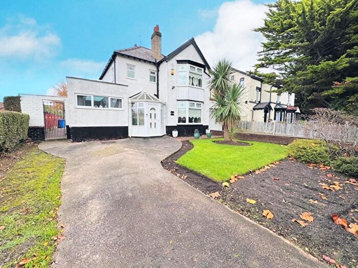 3 Bedroom Detached House For Sale In Dinas Lane, Liverpool, L36