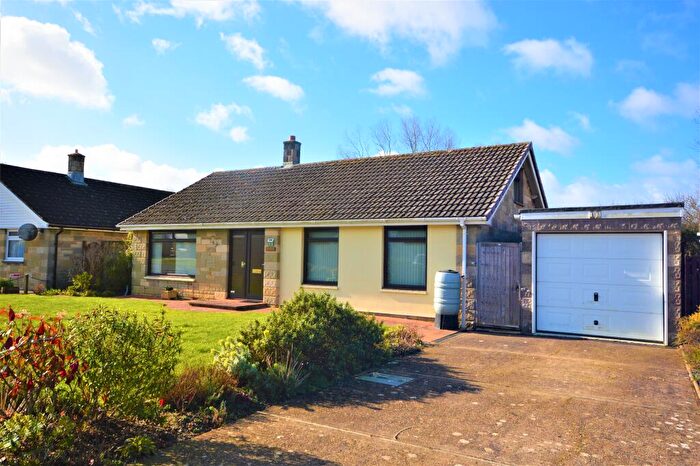 3 Bedroom Bungalow To Rent In Bannock Road, Whitwell, Ventnor, PO38